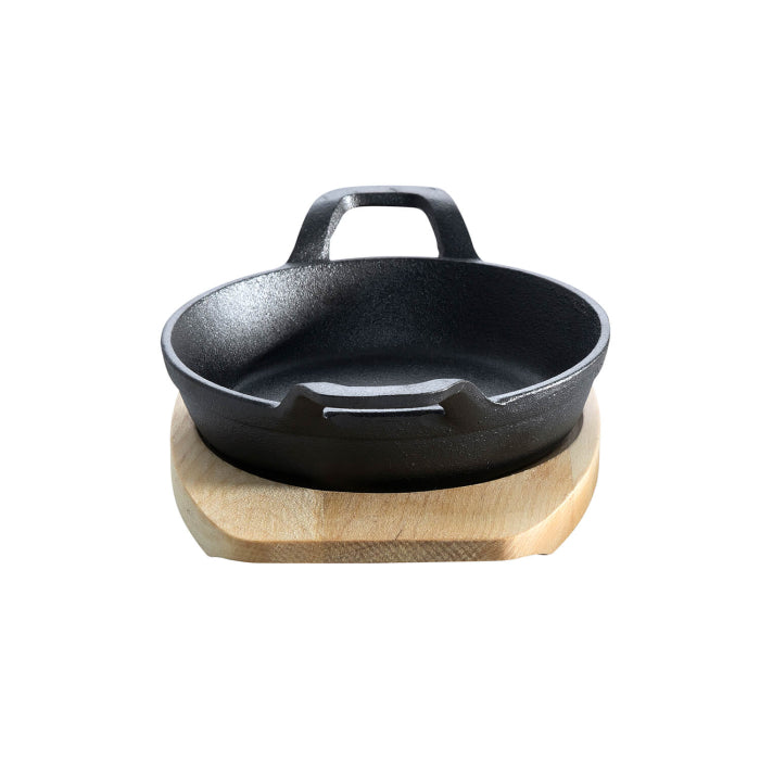 Gusseisenpfännchen mit 2 Griffen Ø 18 cm und Holzuntersetzer
